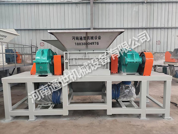 欧宝平台最新官网:把手放在胸上 MBA智库